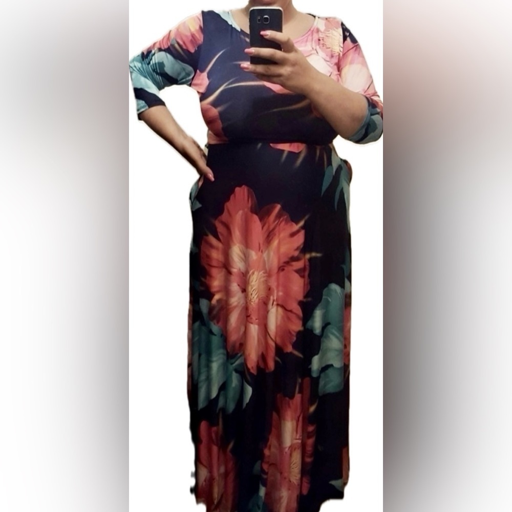 Flower print maxi dress with pockets & 3/4 sleeves